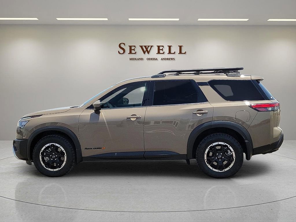 Used 2025 Nissan Pathfinder Rock Creek AWD/4WD image 2