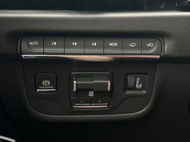 New 2026 Cadillac Escalade Sport w/ Touring Package image 17