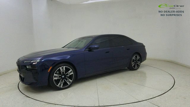 Used 2023 BMW 760i xDrive AWD/4WD image 67