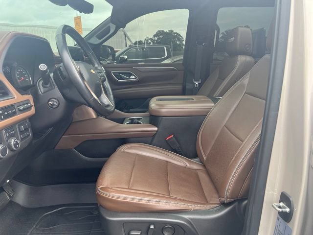 Used 2021 Chevrolet Tahoe High Country w/ Premium Package RWD image 10