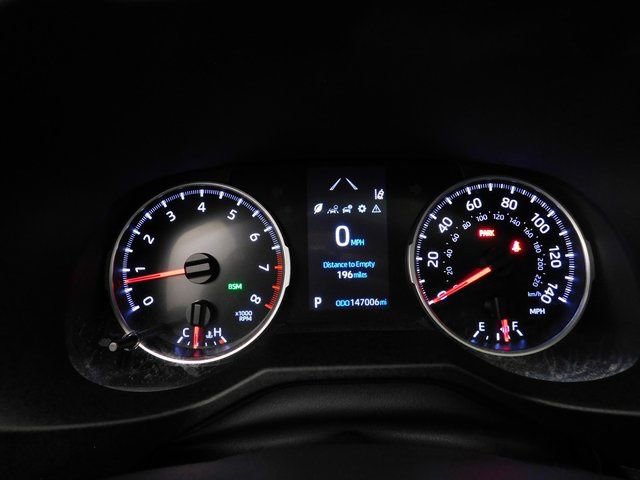 Used 2021 Toyota RAV4 XLE Premium image 38