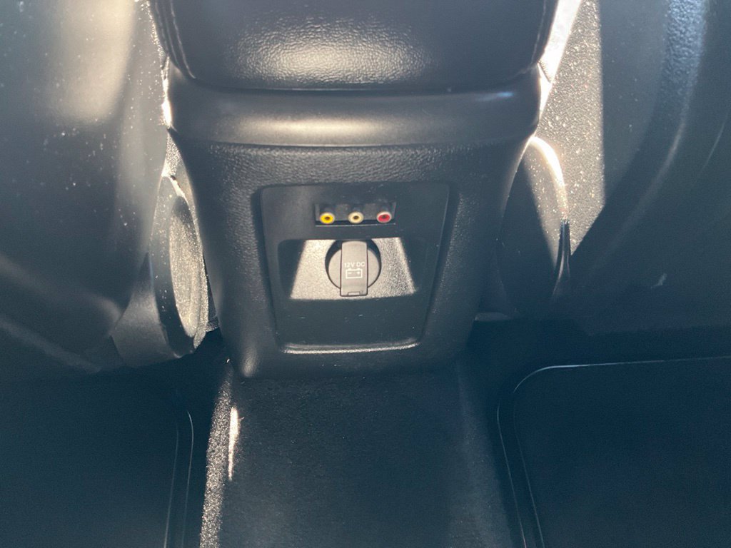 Used 2015 Dodge Journey Crossroad w/ Flexible Seating Group AWD/4WD image 32