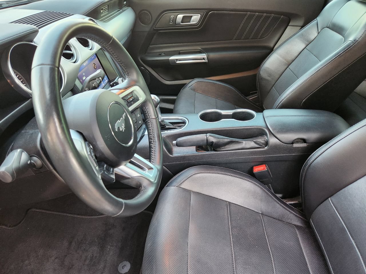 Used 2020 Ford Mustang Premium RWD image 12