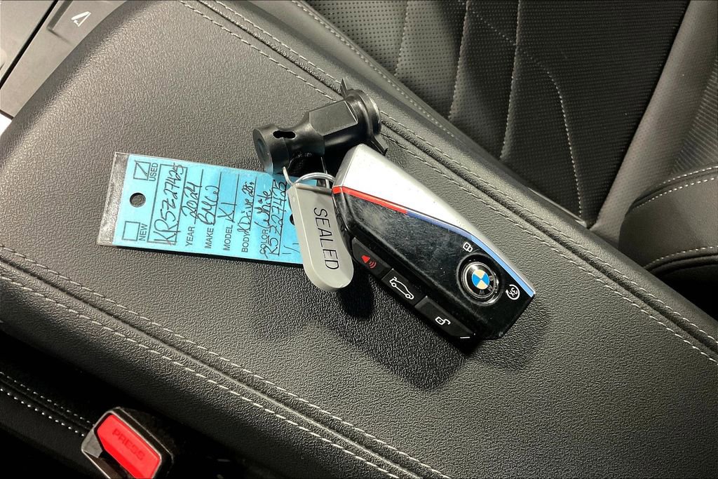 Used 2024 BMW X1 xDrive28i w/ M Sport Package image 12