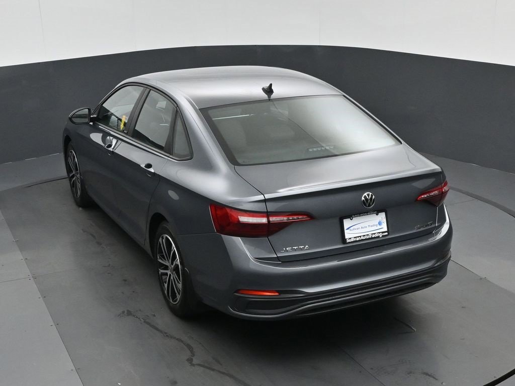 Used 2024 Volkswagen Jetta Sport image 52