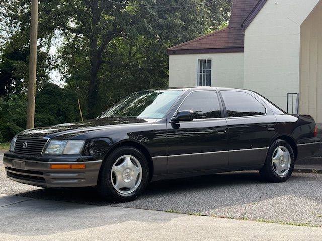 Used 1995 Lexus LS 400 RWD image 2