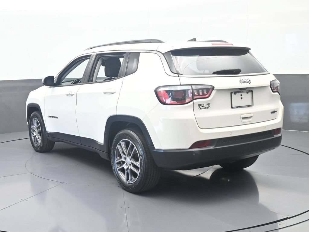 Used 2020 Jeep Compass Latitude FWD image 4