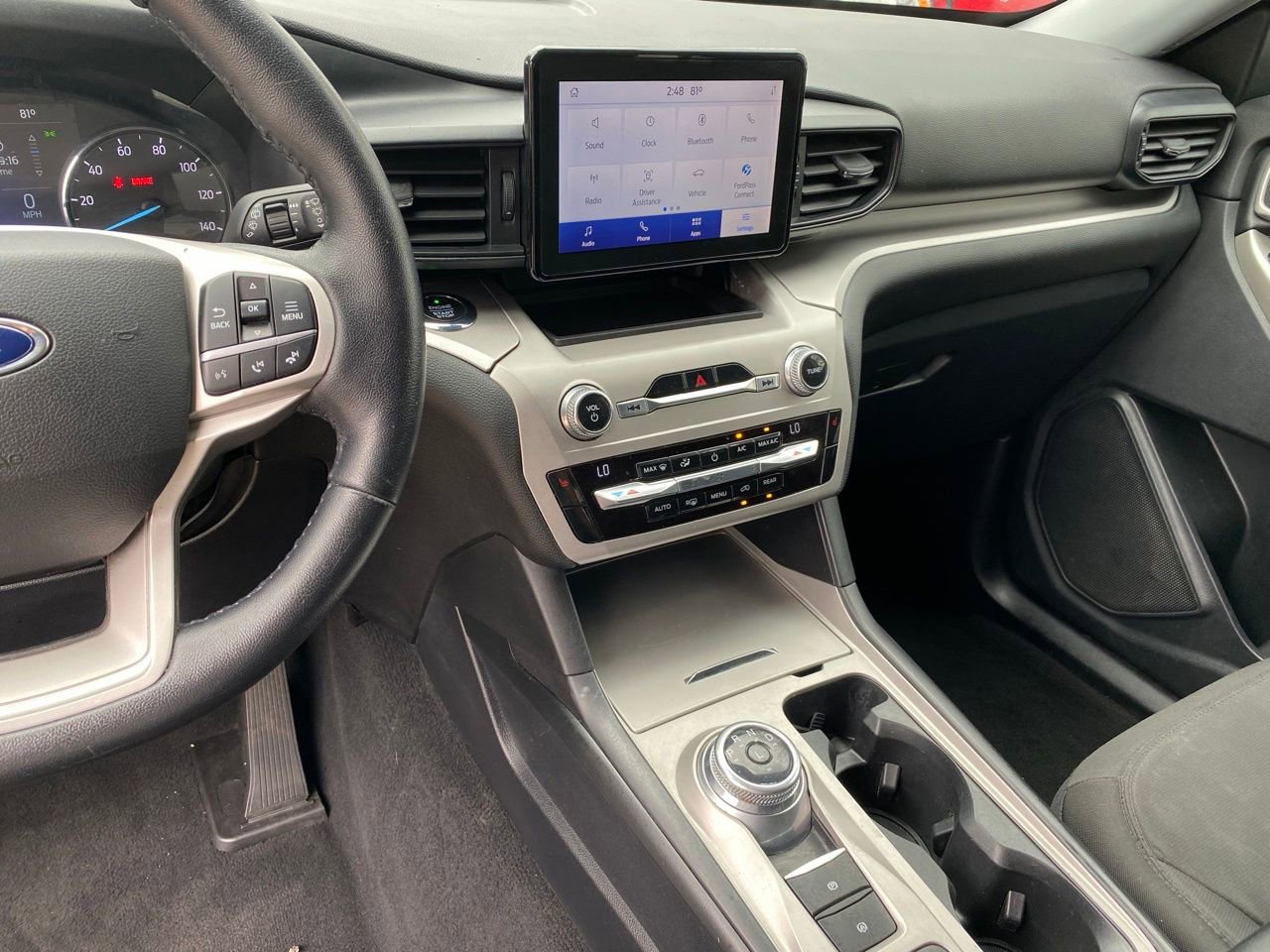 Used 2021 Ford Explorer XLT image 27
