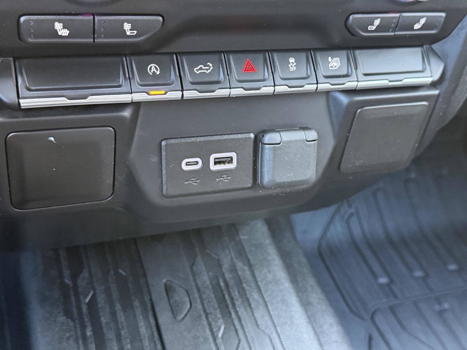 Used 2021 GMC Sierra 1500 Elevation w/ LPO, Elevation Black Package image 22