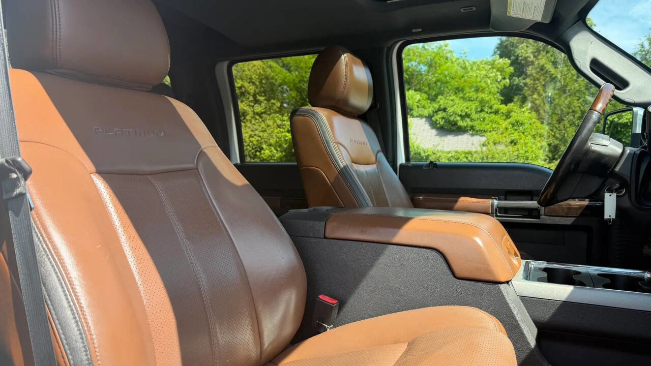 Used 2016 Ford F250 Platinum w/ FX4 Off-Road Package AWD/4WD image 28