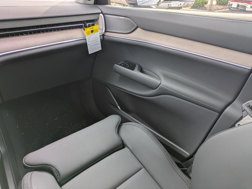 New 2025 Volvo EX90 Ultra AWD/4WD image 18