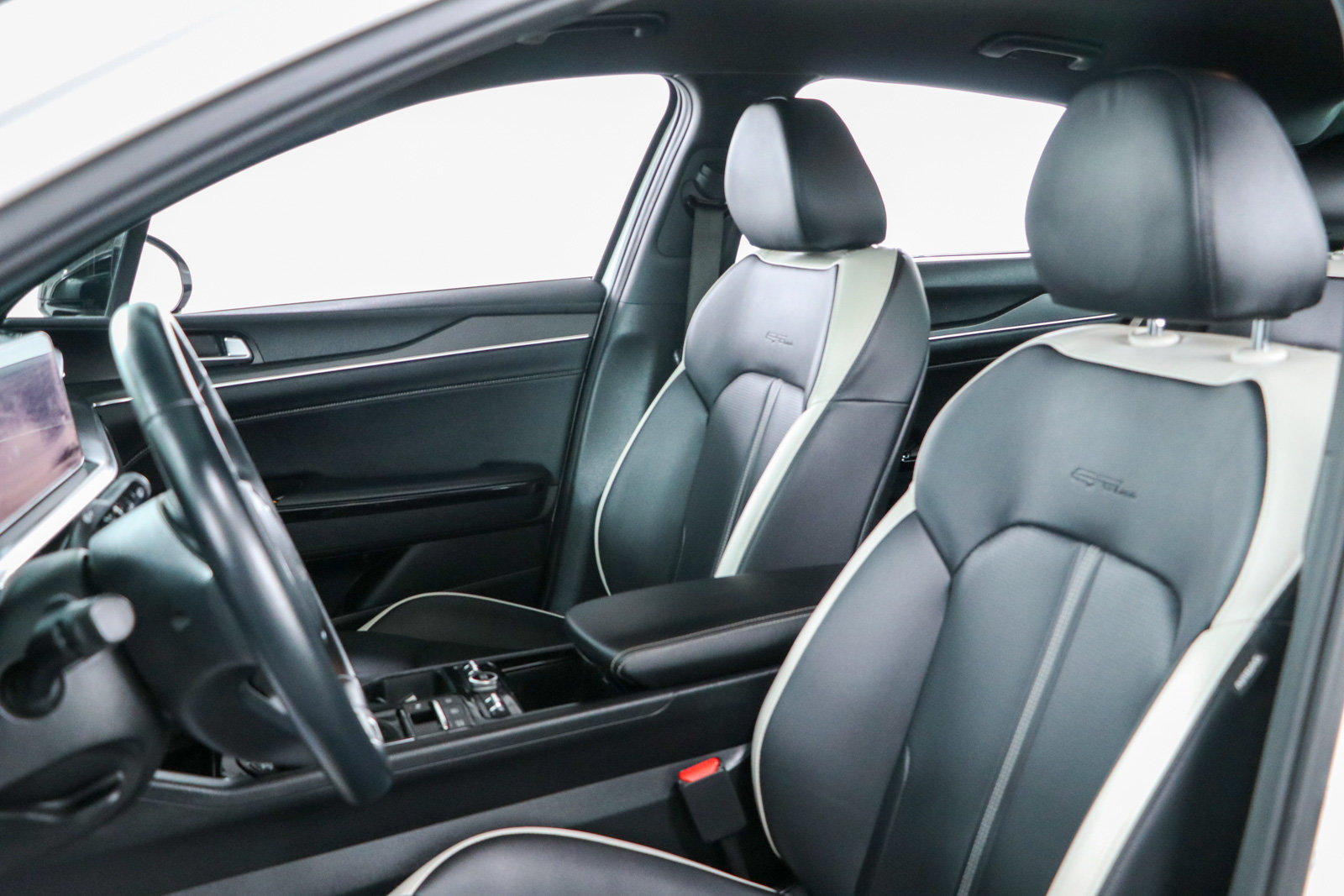 Used 2025 Kia K5 GT-Line FWD image 23