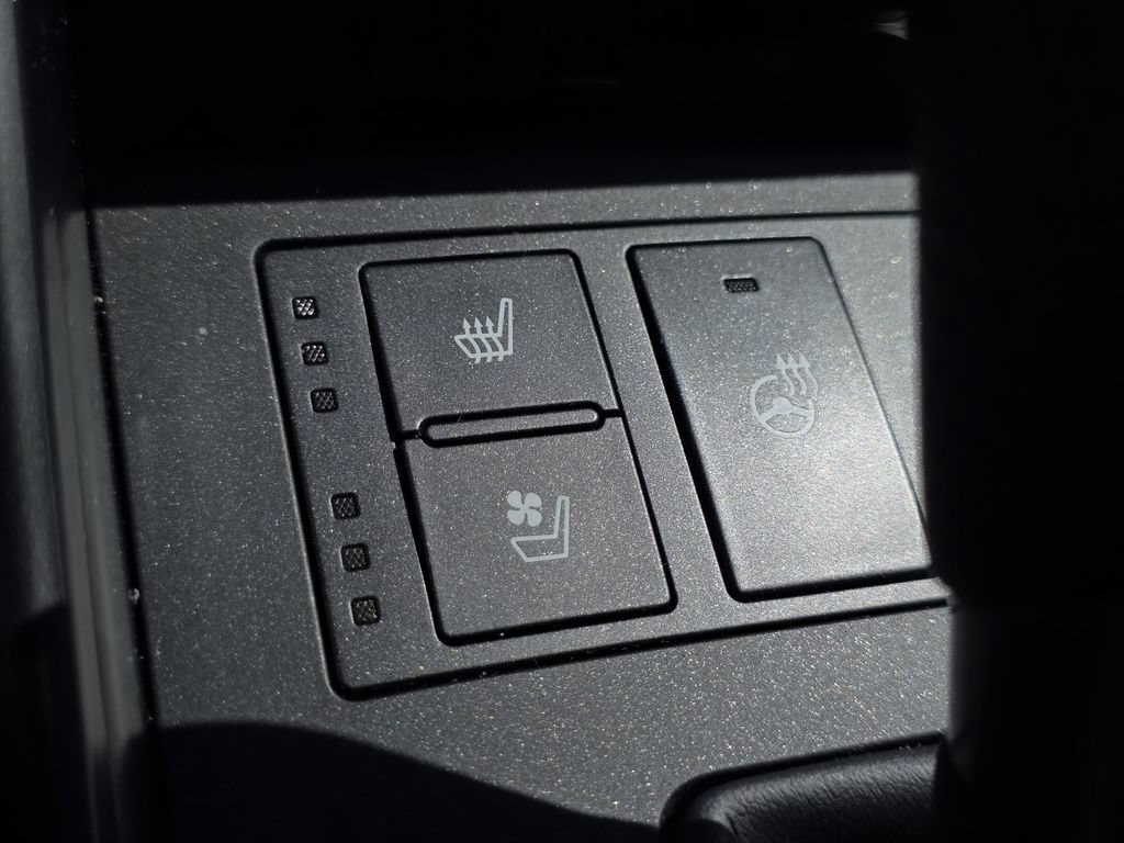 Certified 2021 Lexus IS 350 F Sport AWD/4WD image 25