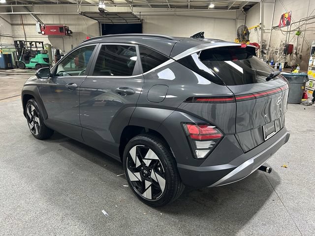 Used 2025 Hyundai Kona Limited AWD/4WD image 6