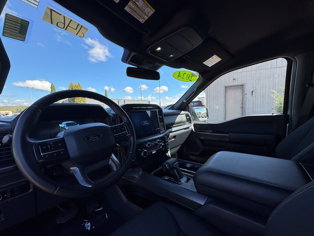 Used 2024 Ford F150 XLT w/ XLT Black Appearance Package AWD/4WD image 24