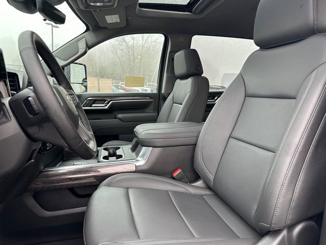 Used 2025 Chevrolet Silverado 2500 LTZ w/ LTZ Plus Package image 42