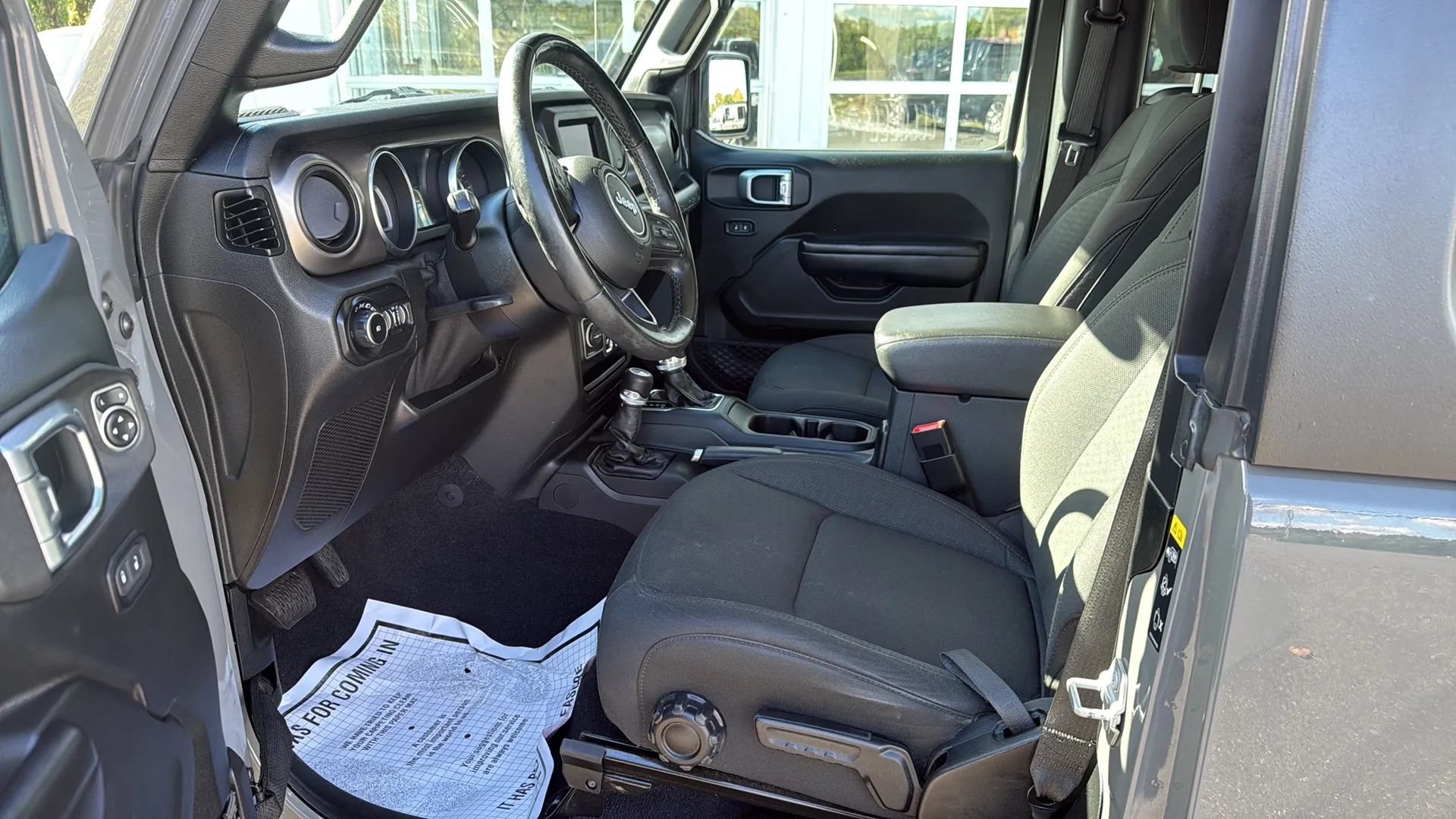 Used 2020 Jeep Wrangler Sport AWD/4WD image 31