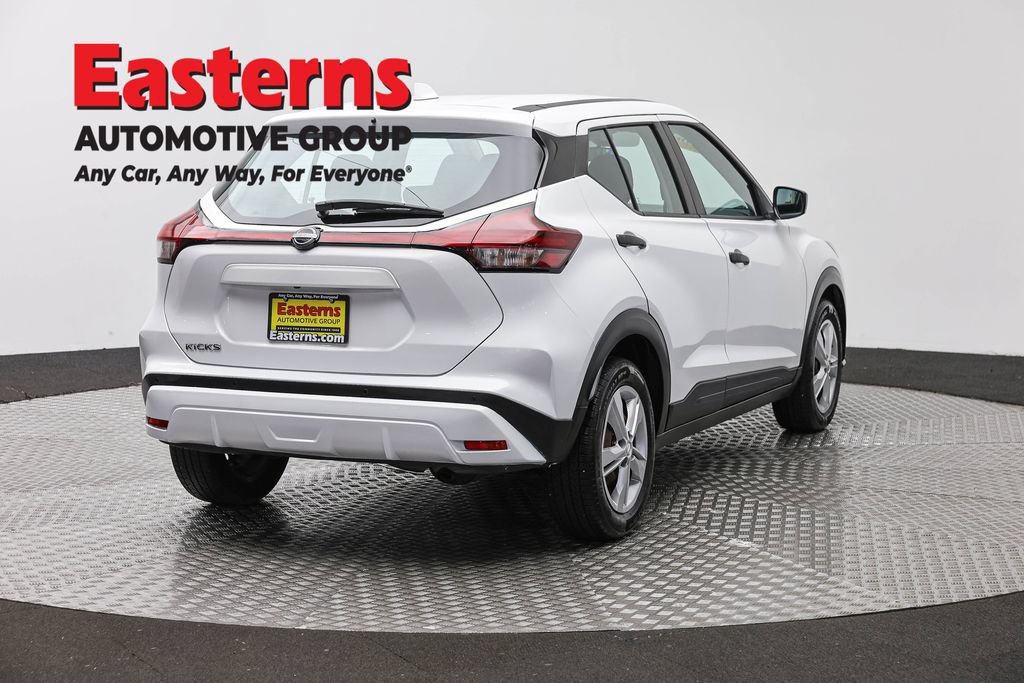 Used 2022 Nissan Kicks S FWD image 5