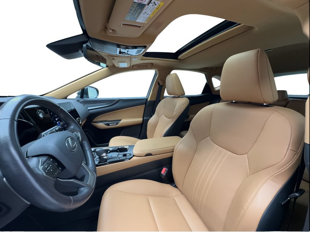 Used 2025 Lexus NX 250 FWD w/ Towing Package (2000 Lbs) image 19