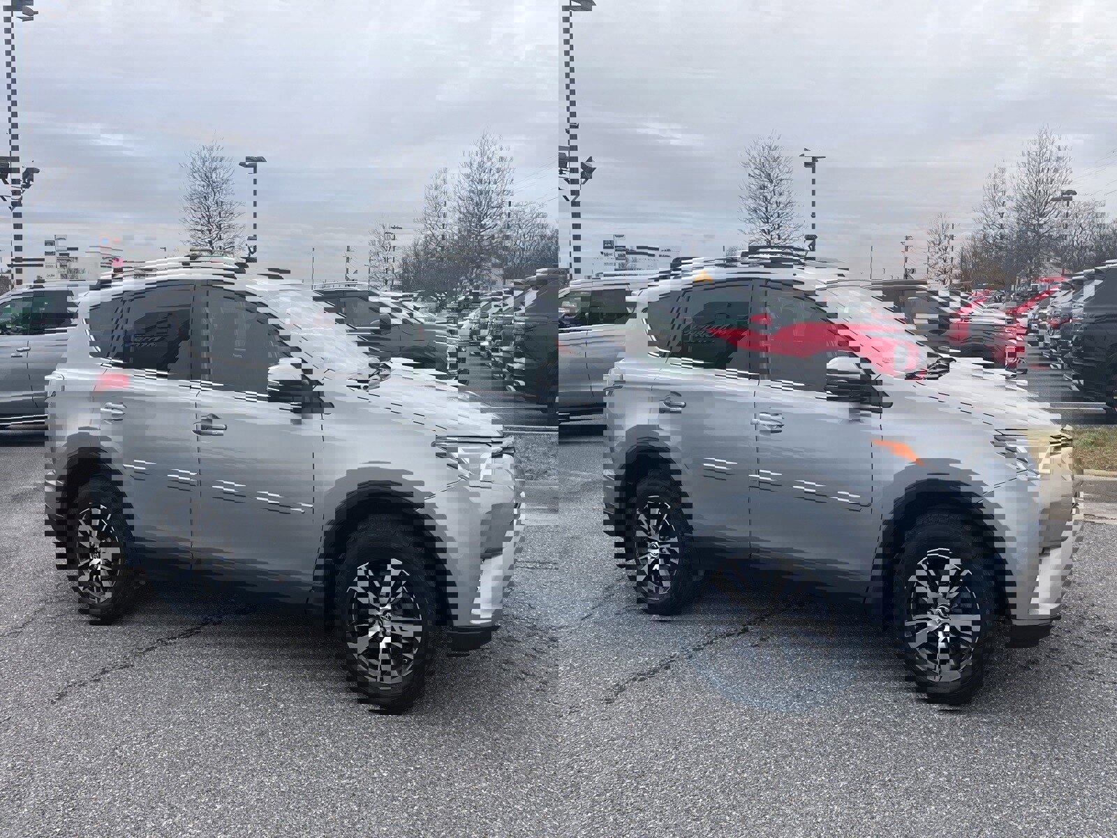 Used 2018 Toyota RAV4 Adventure image 3