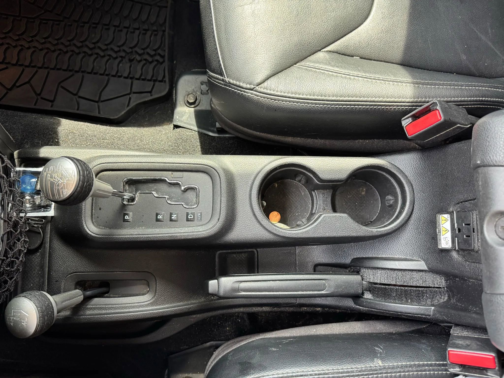 Used 2013 Jeep Wrangler Unlimited Sahara w/ Connectivity Group image 24