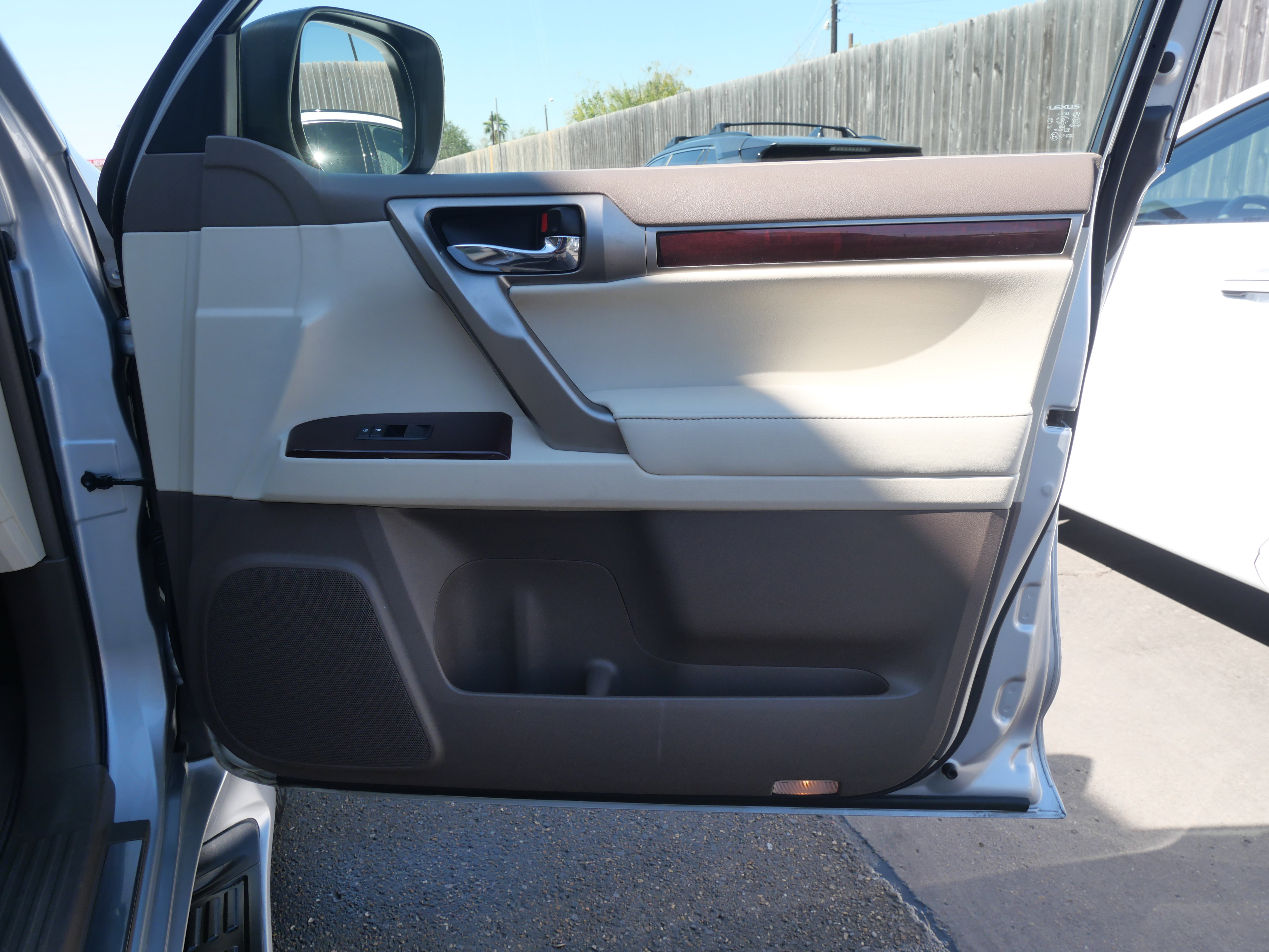 Used 2017 Lexus GX 460 Luxury image 17