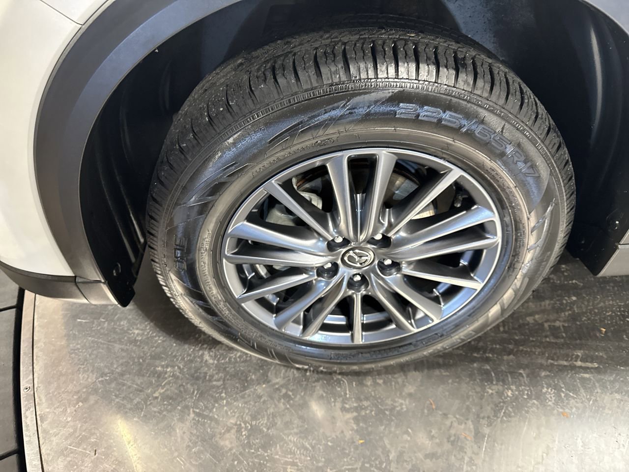 Used 2020 MAZDA CX-5 Touring image 10