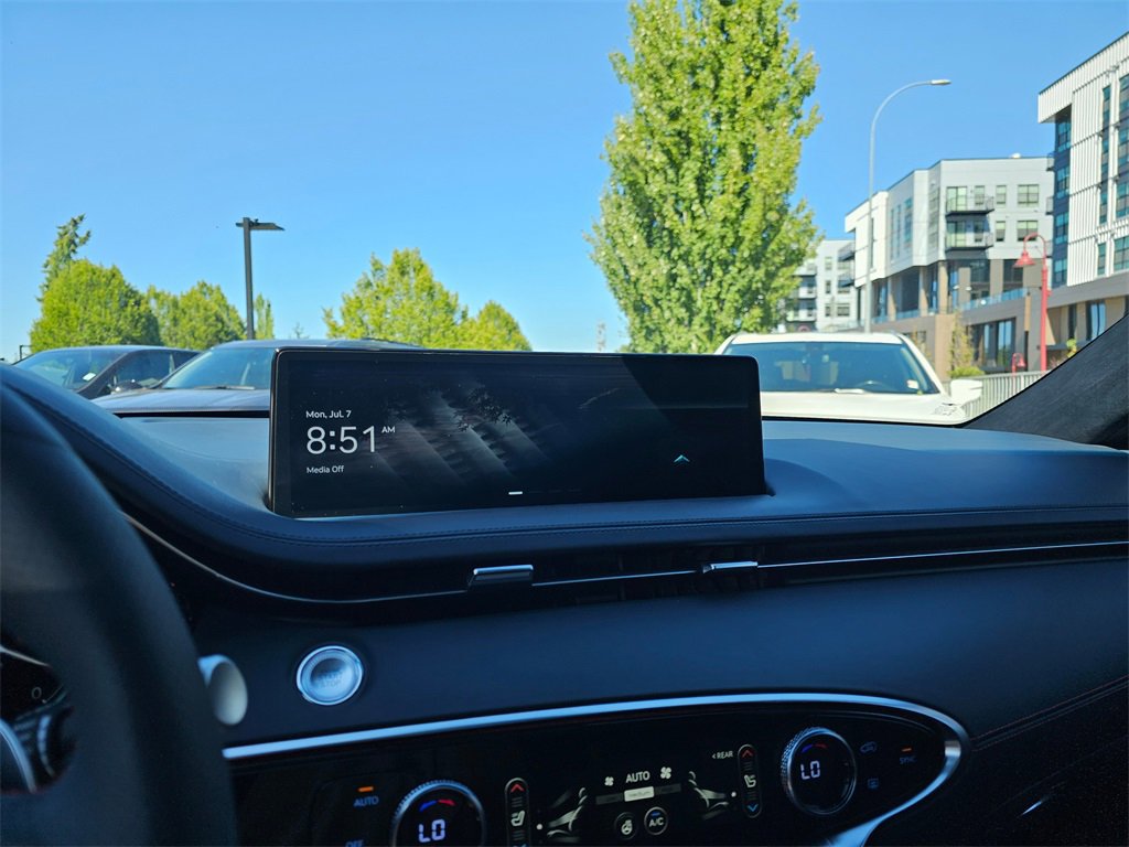 Used 2025 Genesis GV70 3.5T Sport w/ Sport Prestige Package image 27