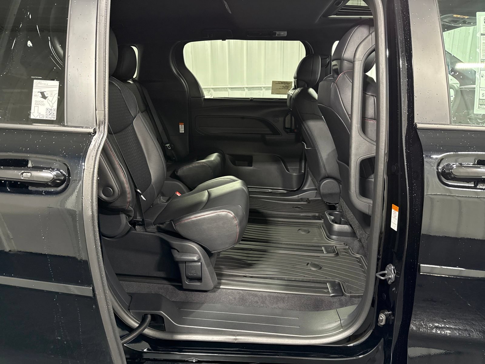 New 2026 Toyota Sienna XSE FWD image 14