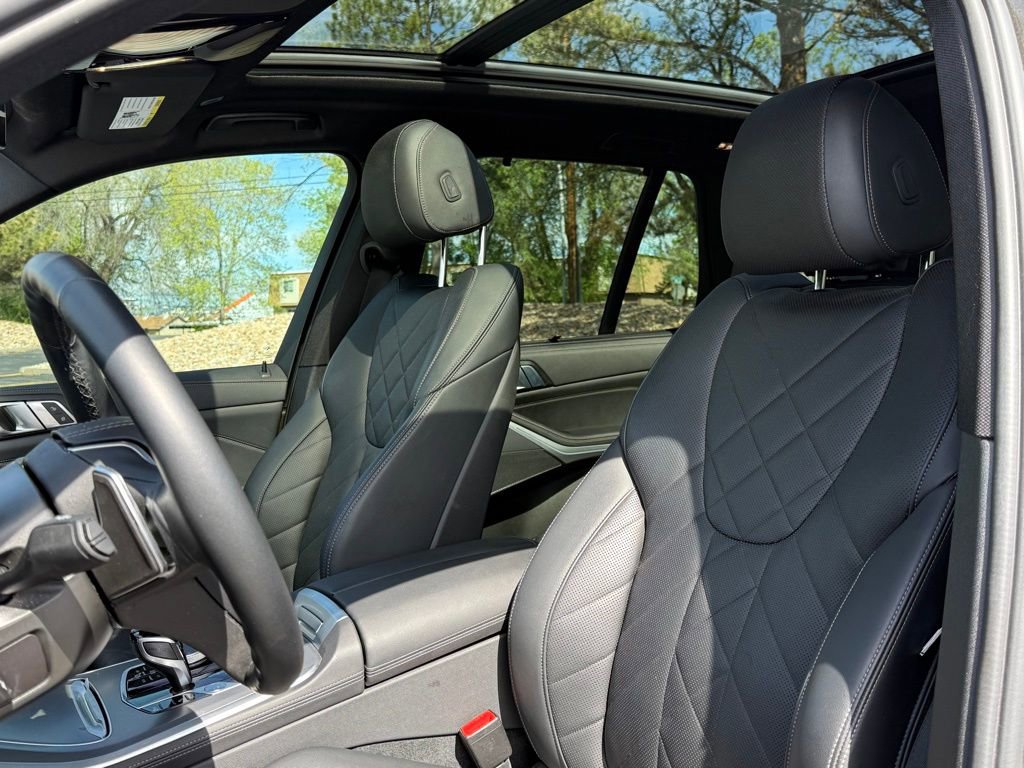 Used 2023 BMW X5 xDrive45e image 15
