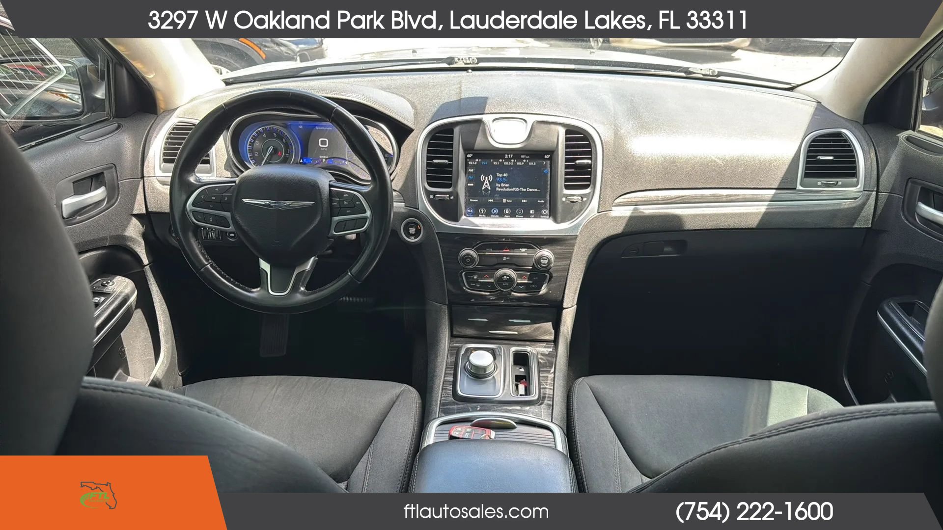 Used 2019 Chrysler 300 Touring w/ Sport Appearance Package RWD image 28