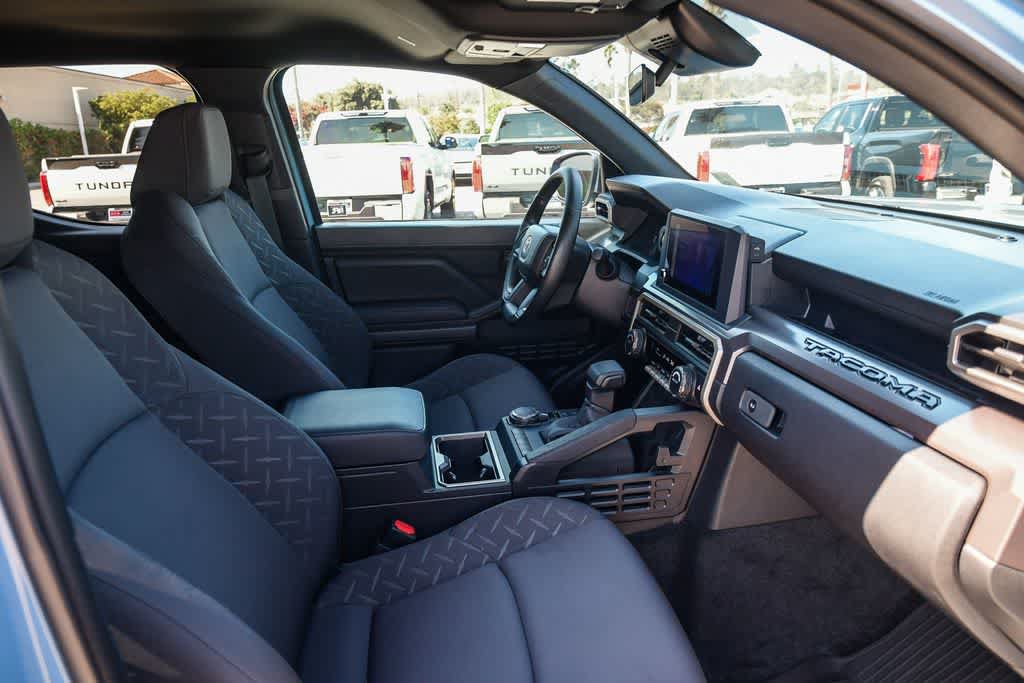 Used 2026 Toyota Tacoma SR5 AWD/4WD image 15