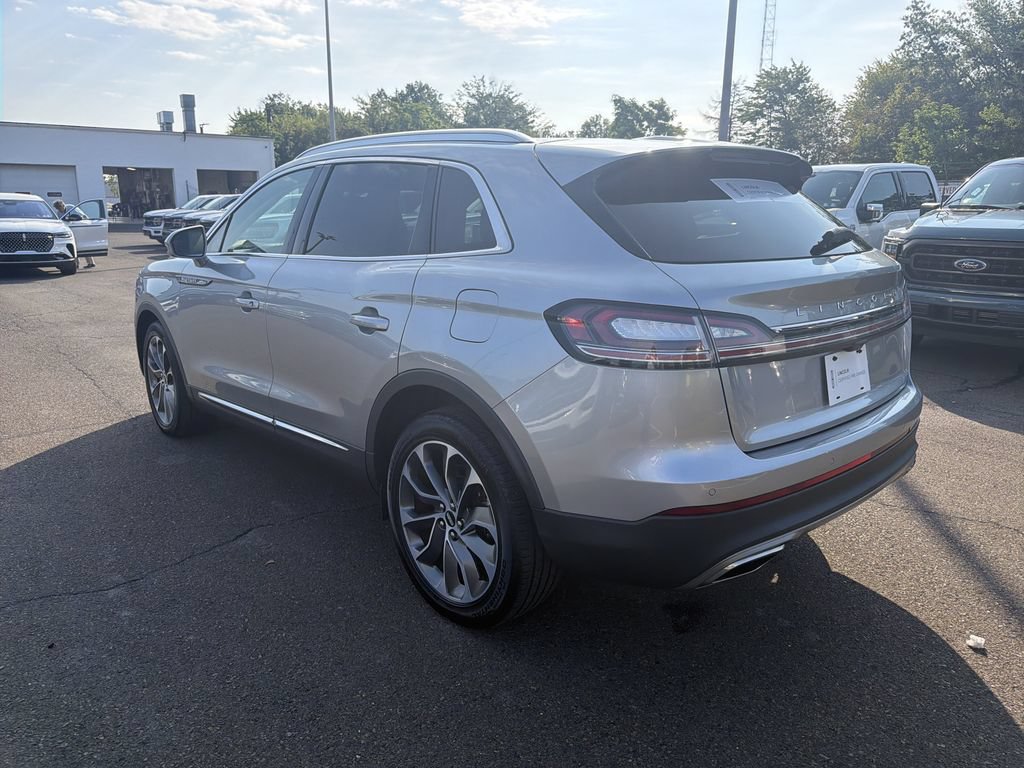 Certified 2022 Lincoln Nautilus Reserve AWD/4WD image 3