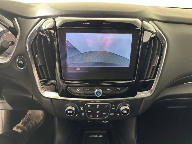 Used 2022 Chevrolet Traverse LT image 22