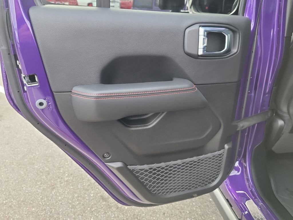 New 2026 Jeep Wrangler Rubicon w/ Xtreme 35 Tire Package image 9