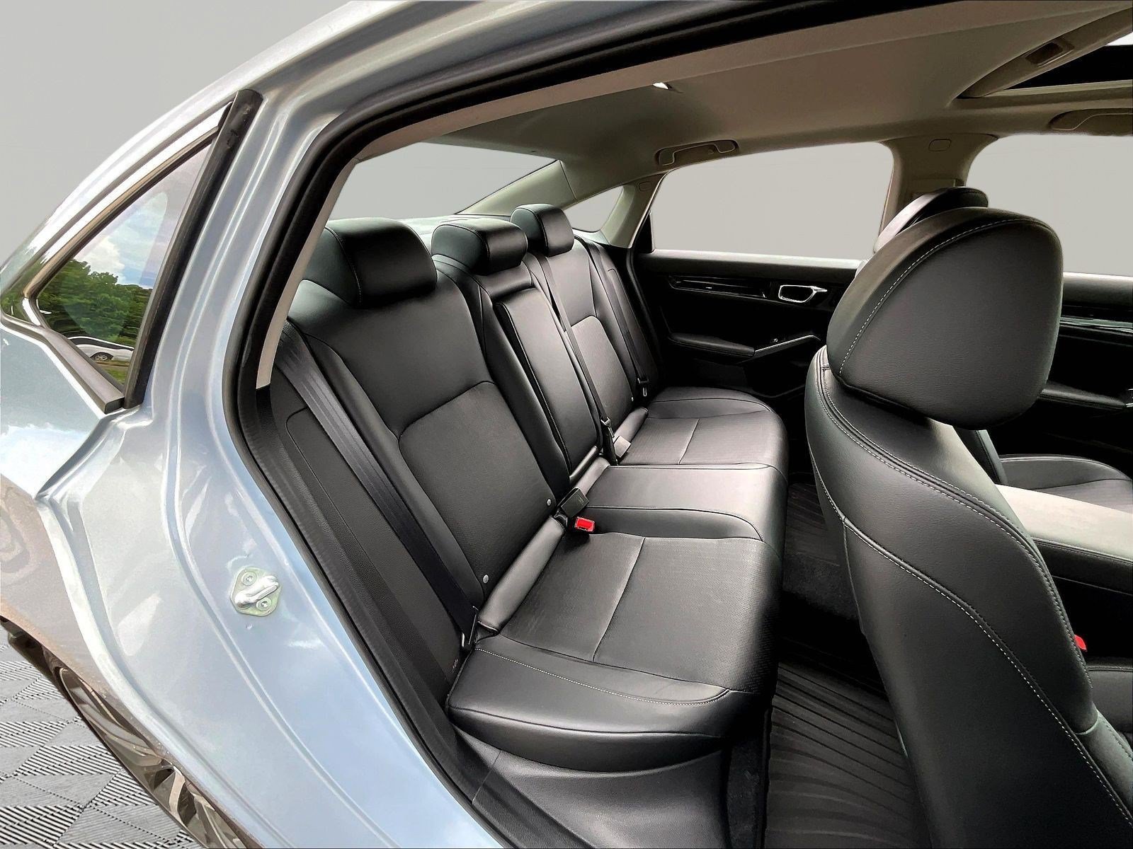 Used 2022 Honda Civic Touring image 23