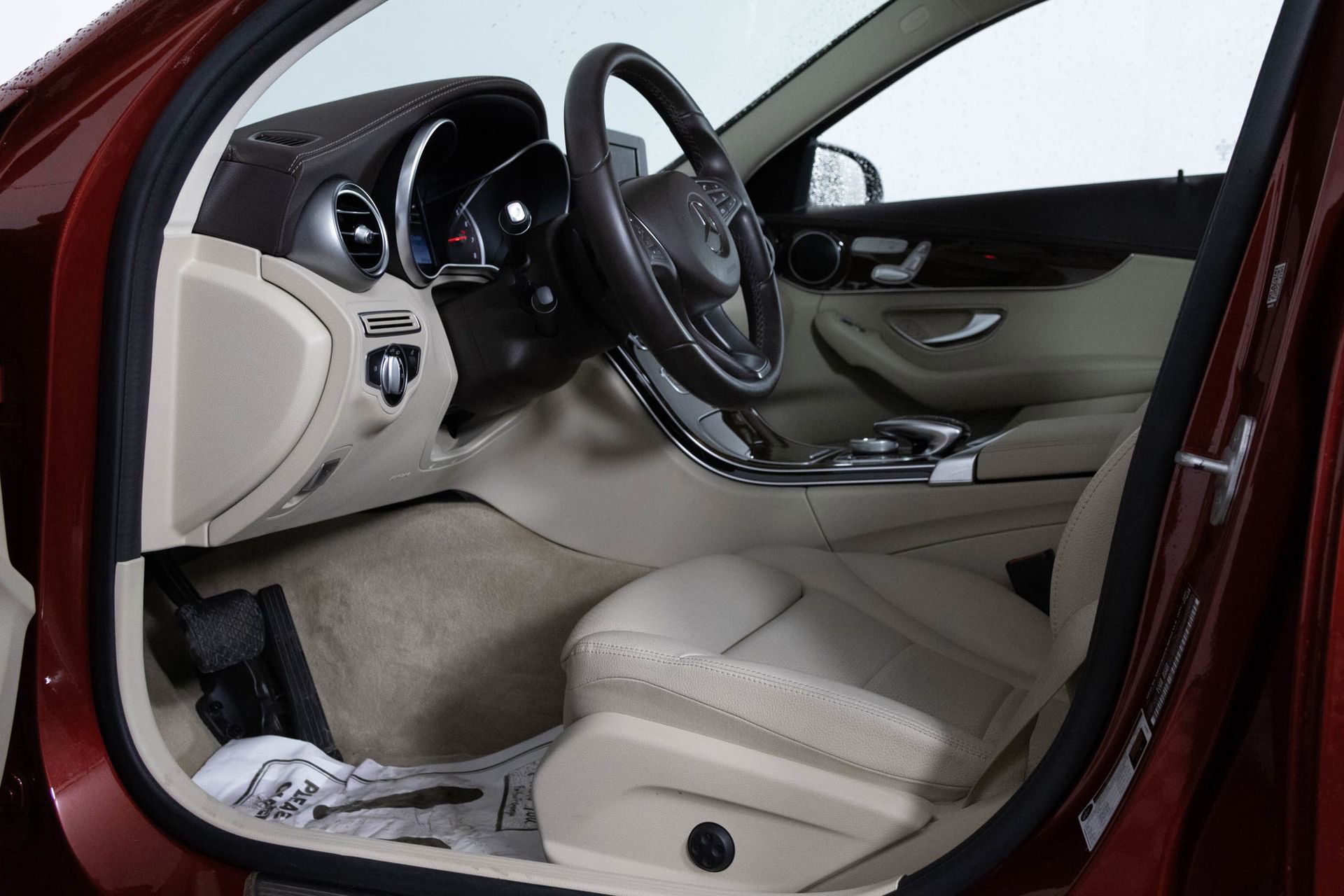 Used 2016 Mercedes-Benz C 300 4MATIC Sedan image 18