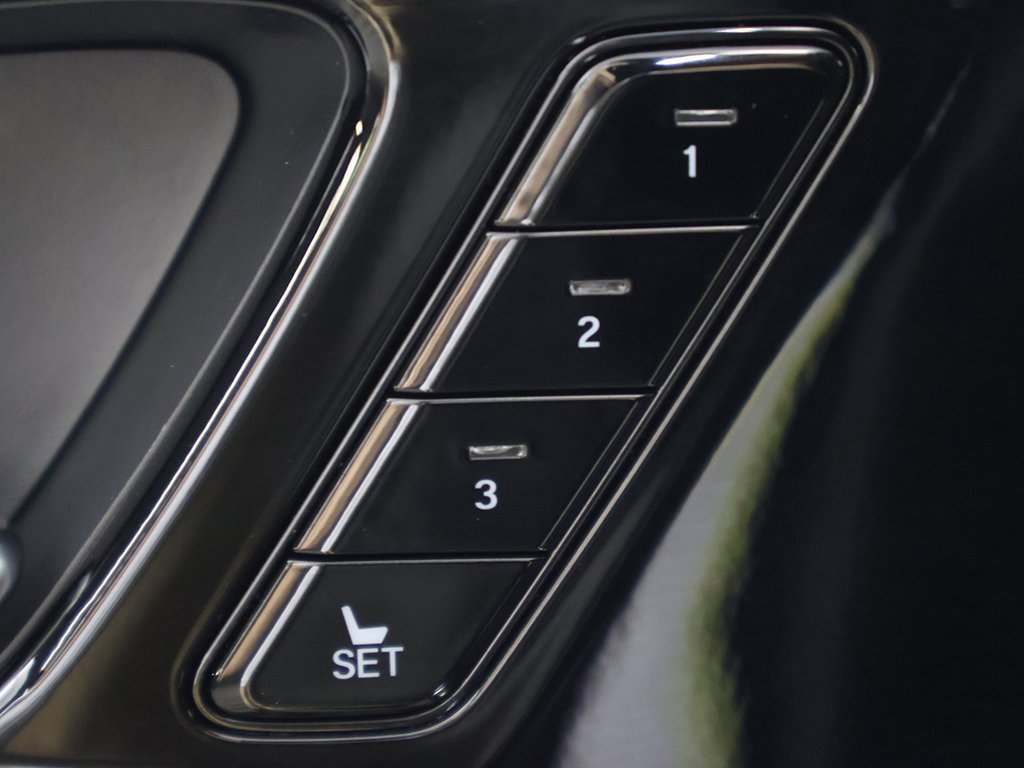 Used 2024 Acura MDX SH-AWD w/ Advance Package image 44