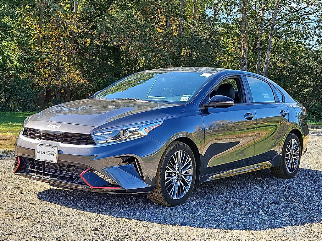 Used 2023 Kia Forte GT-Line FWD image 3