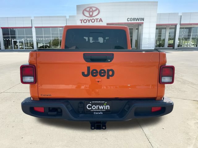 Used 2025 Jeep Gladiator Sport AWD/4WD image 4
