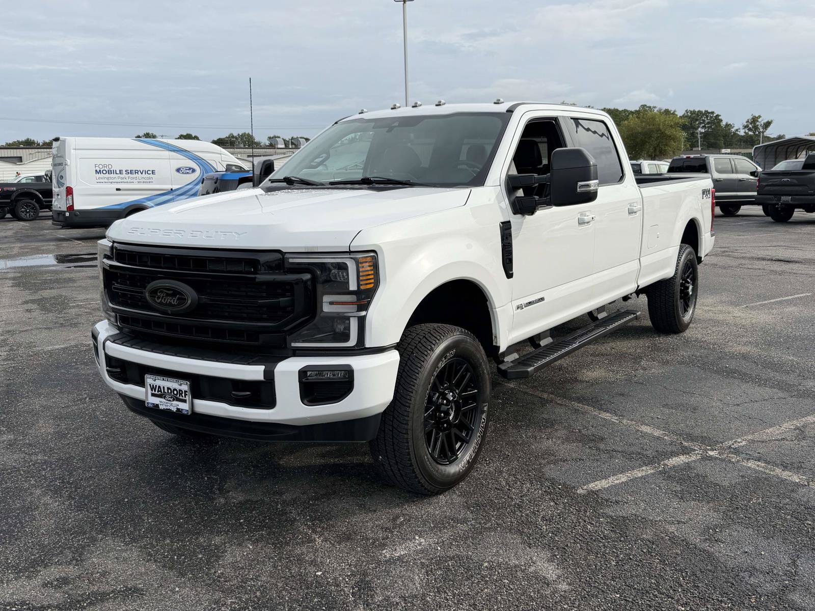Used 2022 Ford F350 Lariat w/ Black Appearance Package AWD/4WD image 5