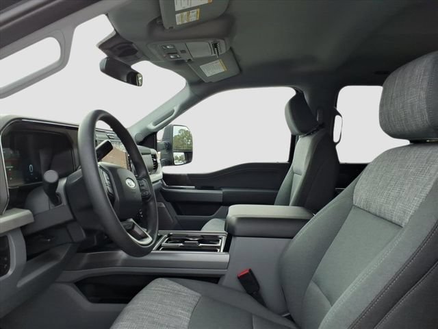 New 2026 Ford F250 XLT w/ XLT Premium Package AWD/4WD image 6