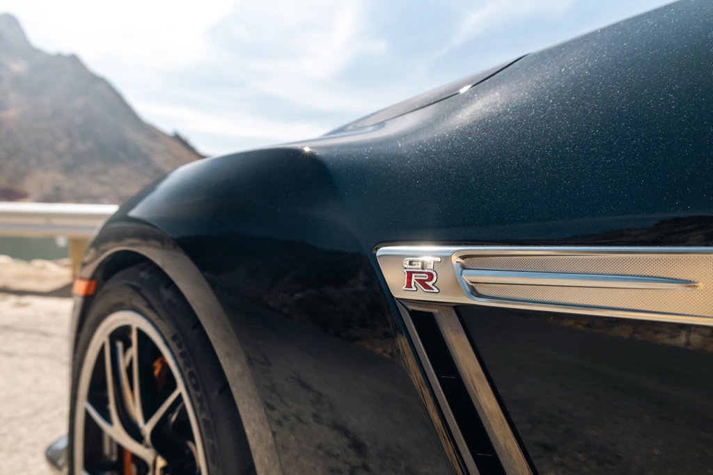 Used 2014 Nissan GT-R Premium AWD/4WD image 16