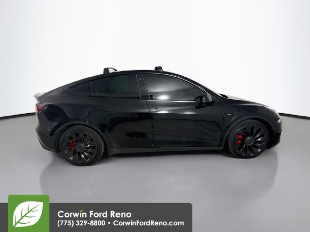 Used 2022 Tesla Model Y Performance AWD/4WD image 9