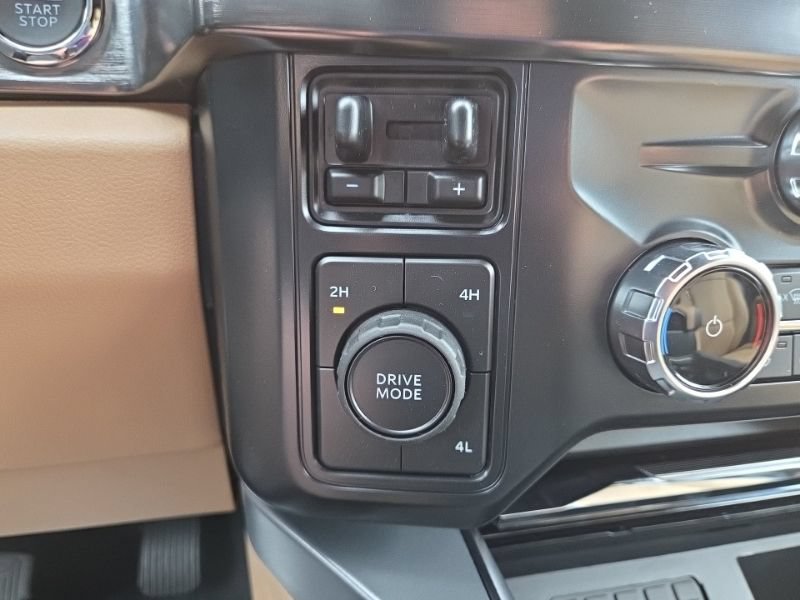 New 2026 Ford F450 Lariat w/ FX4 Off-Road Package AWD/4WD image 42