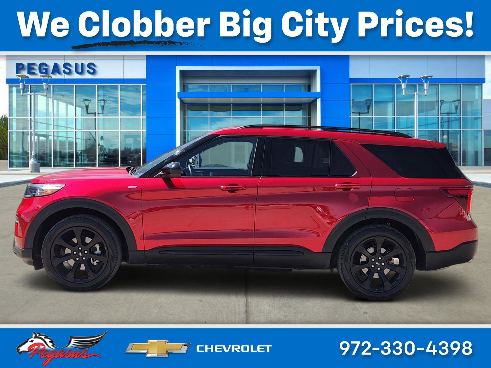 Used 2024 Ford Explorer ST-Line w/ Class IV Trailer Tow Package image 3