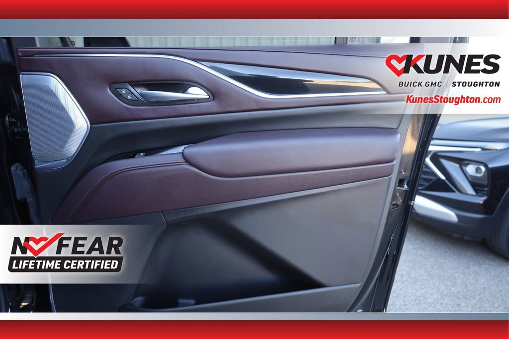 Used 2024 Cadillac Escalade ESV Sport Platinum w/ LPO, ONYX Package image 11