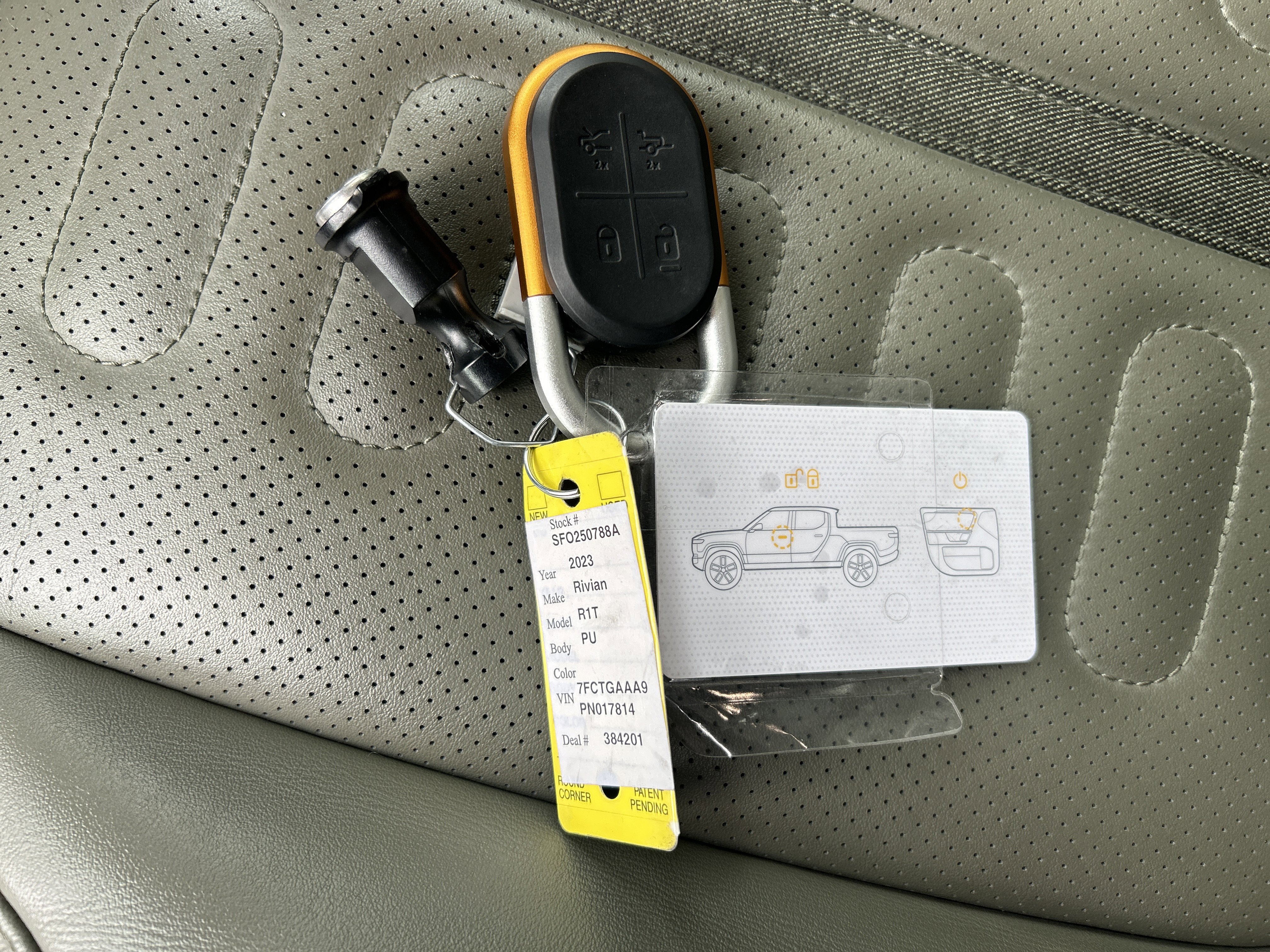 Used 2023 Rivian R1T Adventure AWD/4WD image 34