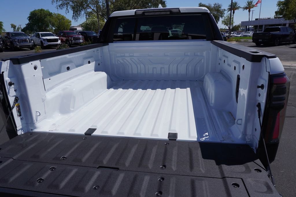 New 2026 GMC Sierra EV Elevation image 8