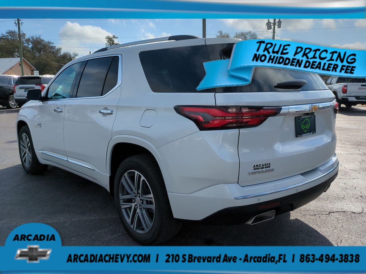 Used 2023 Chevrolet Traverse High Country FWD image 6